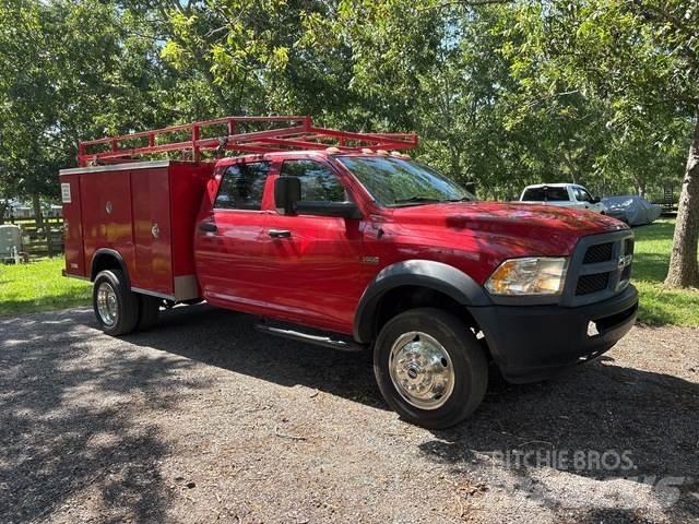 RAM 5500 Пікапи / Бічне розвантаження