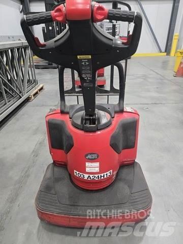 Raymond 8410 Ручні гідравлічні візки