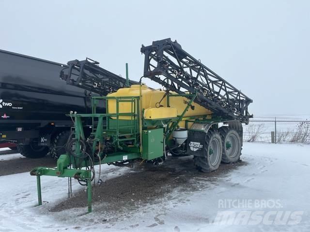 Redball 690 Причіпні обприскувачі