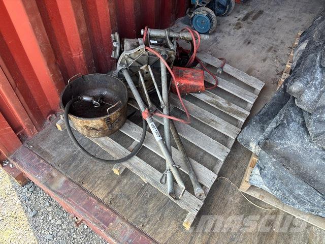  Ridgid 300-12 Трубопровідне обладнання
