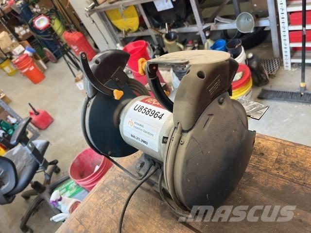 Ryobi BGH827 Фрезерні і шліфувальні верстати