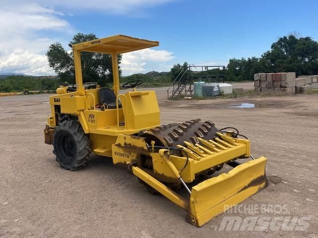 Sakai SV200TB Грунтові котки