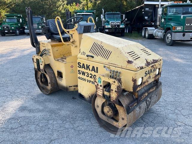 Sakai SW320 Котки тротуарні