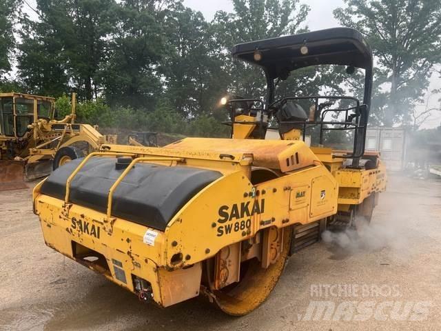 Sakai SW880 Котки тротуарні