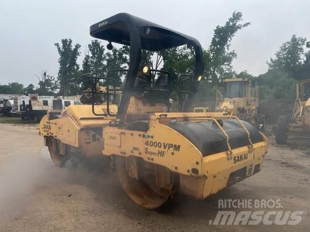 Sakai SW880 Котки тротуарні