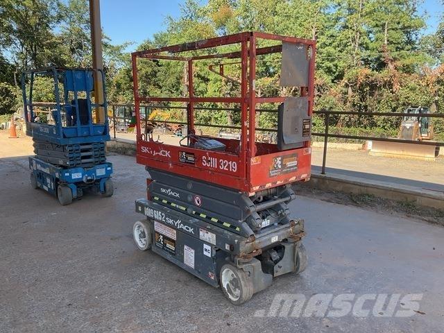 SkyJack 3219 Підйомники-ножиці