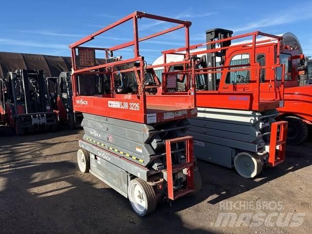 SkyJack 3226 Підйомники-ножиці