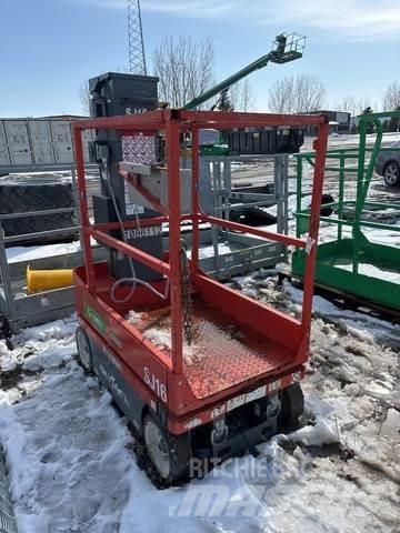 SkyJack SJ16 Вертикальні щоглові підйомники