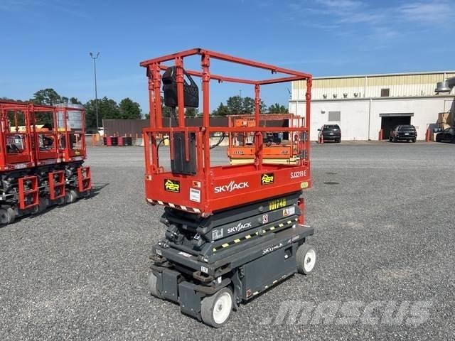 SkyJack SJ3219 Підйомники-ножиці