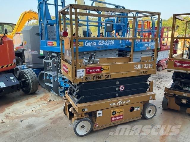 SkyJack SJ3219 Підйомники-ножиці
