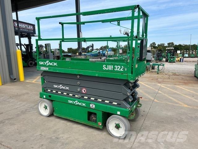 SkyJack SJ3226 Підйомники-ножиці