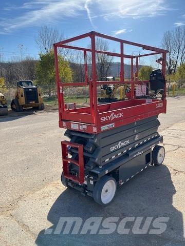 SkyJack SJ3226 Підйомники-ножиці