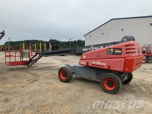 SkyJack SJ45T Телескопічні підйомники