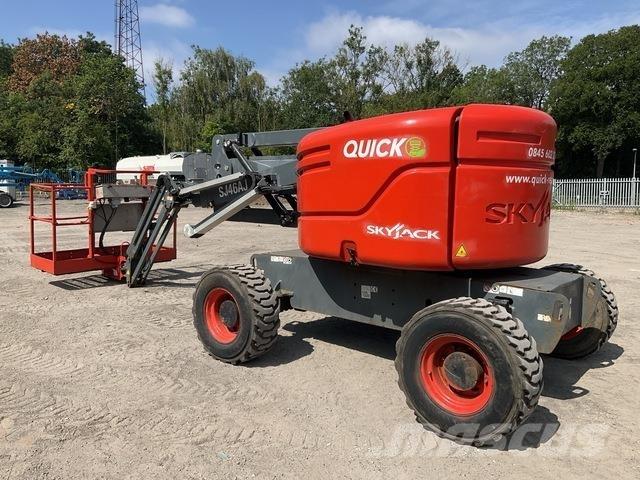 SkyJack SJ46AJ Колінчаті підйомники
