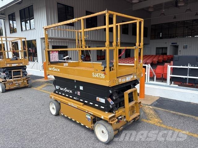 SkyJack SJ4726 Scissor lifts