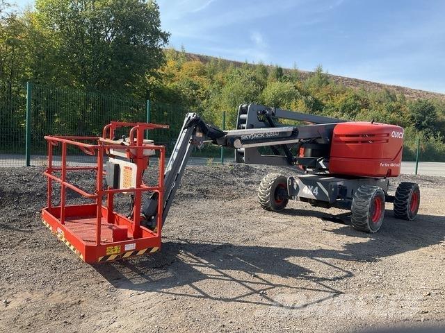 SkyJack SJ51AJ Колінчаті підйомники