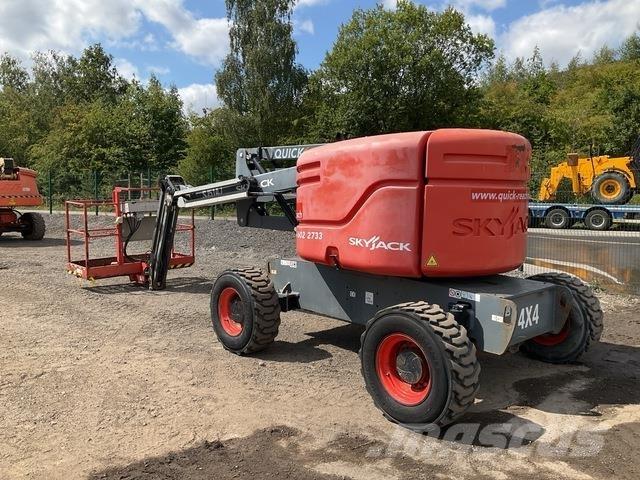 SkyJack SJ51AJ Колінчаті підйомники