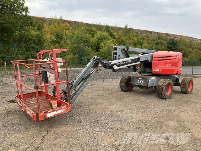 SkyJack SJ51AJ Колінчаті підйомники