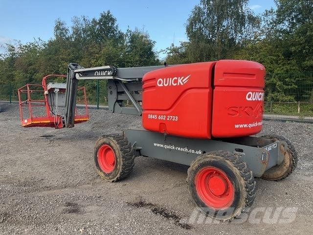 SkyJack SJ51AJ Колінчаті підйомники