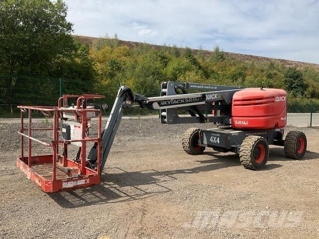 SkyJack SJ51AJ Колінчаті підйомники