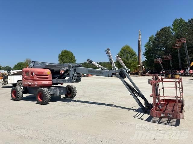 SkyJack SJ63AJ Колінчаті підйомники
