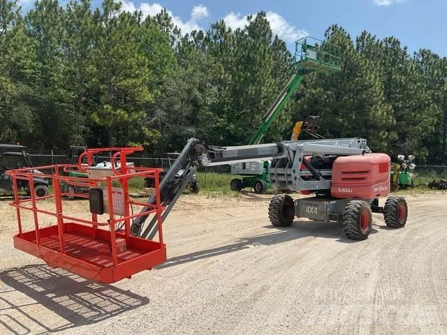 SkyJack SJ63AJ Колінчаті підйомники