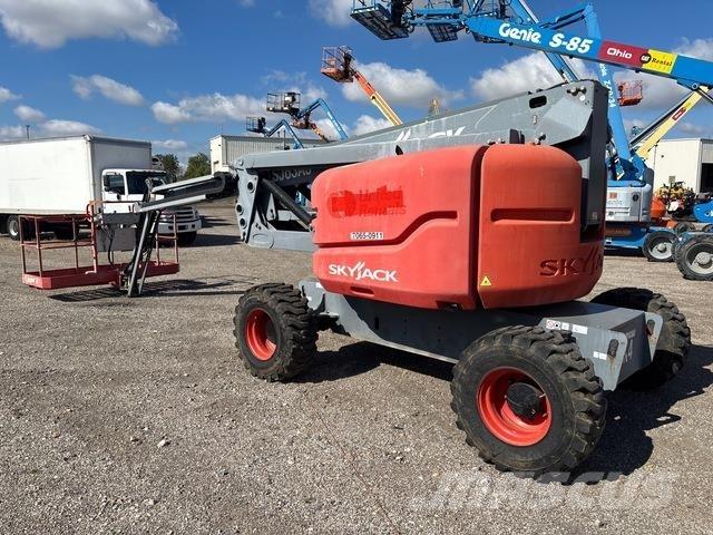 SkyJack SJ63AJ Колінчаті підйомники