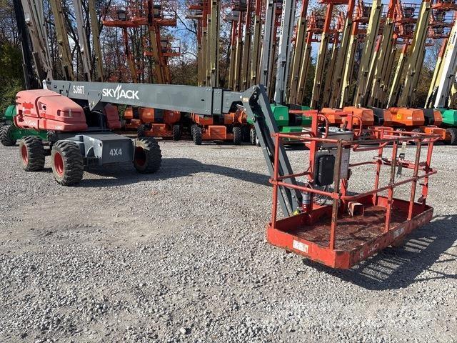 SkyJack SJ66T Телескопічні підйомники
