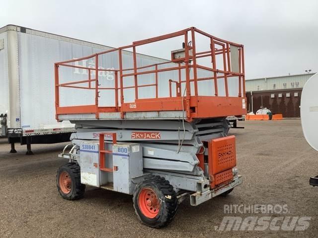 SkyJack SJ8841 Підйомники-ножиці