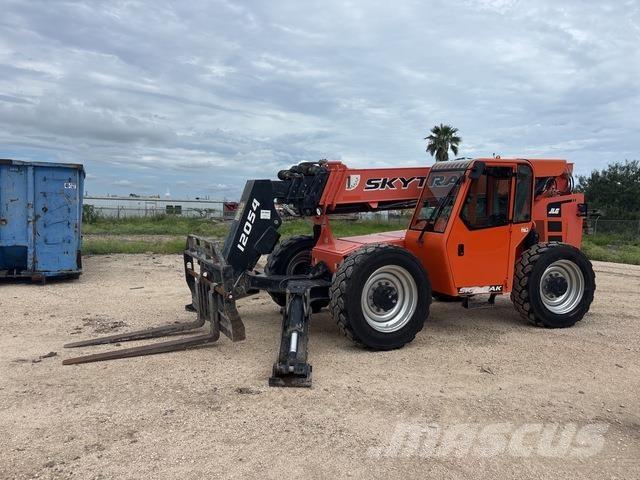 SkyTrak 12054 Телескопічні навантажувачі