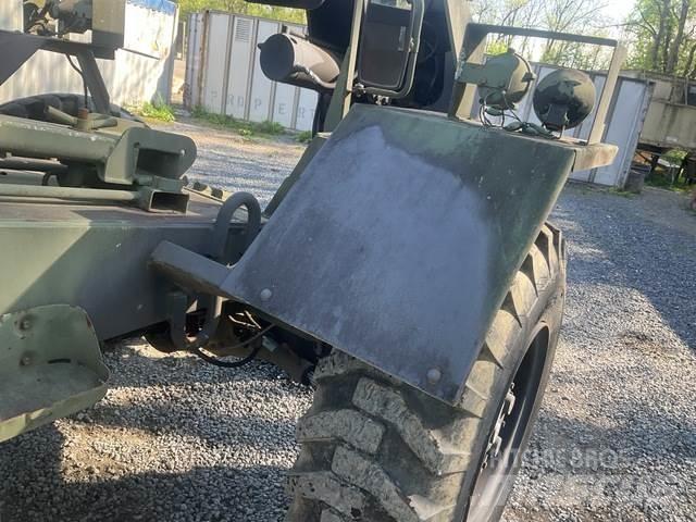 SkyTrak 6000M Телескопічні навантажувачі