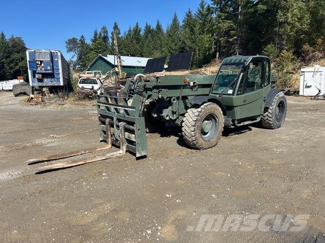 SkyTrak MMV Телескопічні навантажувачі