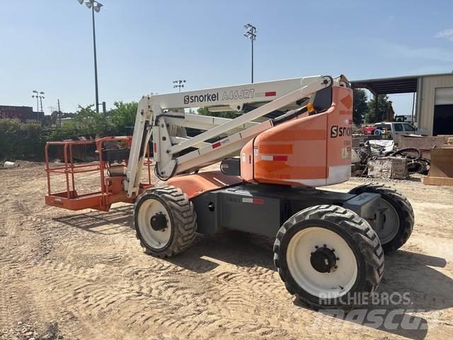 Snorkel A46JRT Колінчаті підйомники