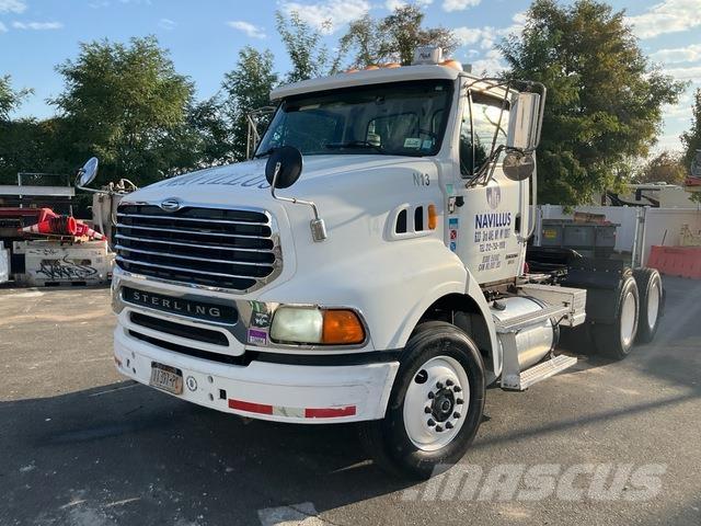 Sterling  Тягачі