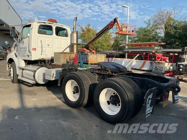 Sterling  Тягачі