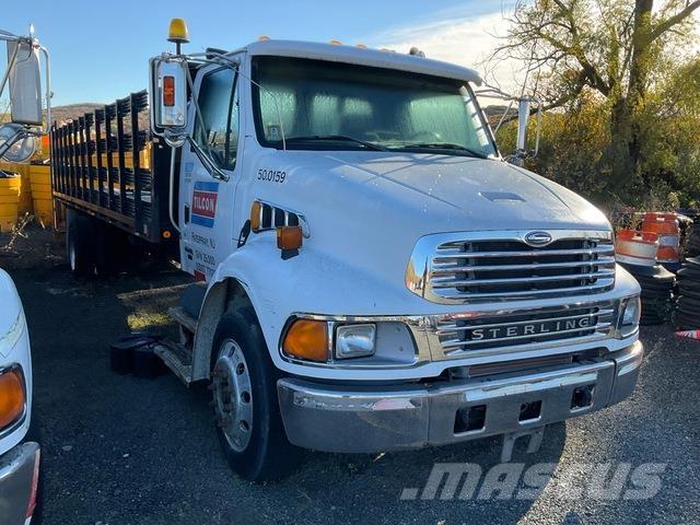 Sterling A6500 Вантажівки-платформи/бокове розвантаження