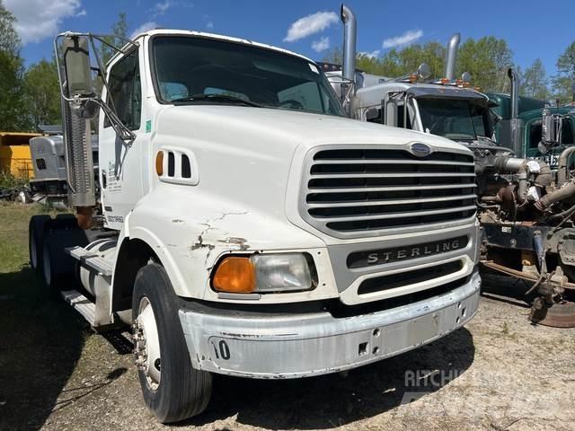 Sterling A9500 Тягачі