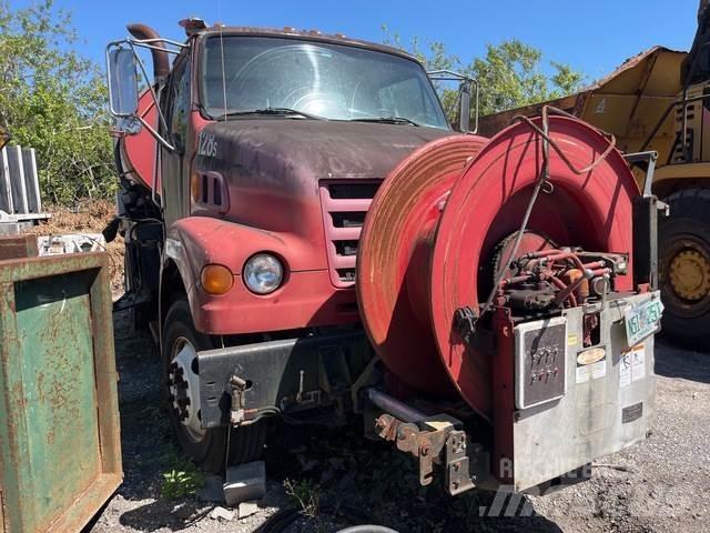 Sterling L7500 Комбі/Вакуумні вантажівки