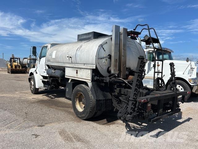 Sterling L7500 Бетономішалки (Автобетонозмішувачі)