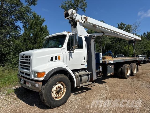 Sterling L7500 Вантажівки / спеціальні