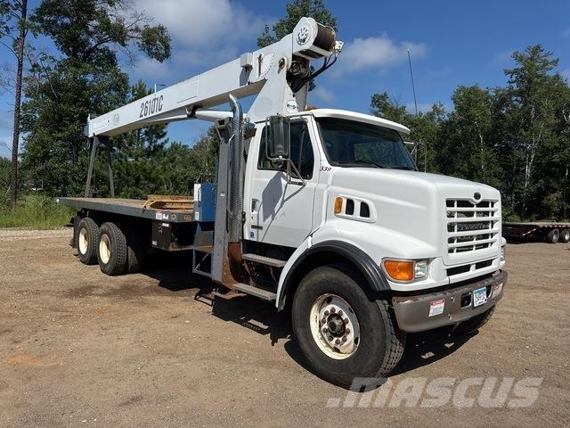 Sterling L7500 Вантажівки / спеціальні