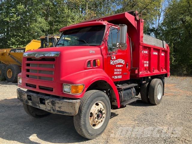 Sterling L7500 Самоскиди