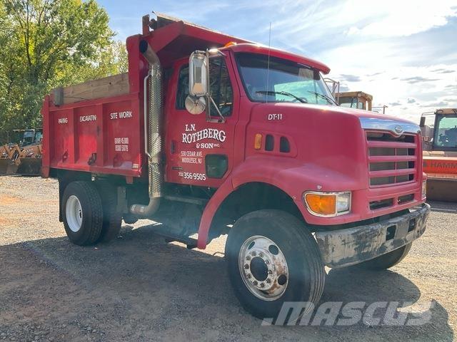 Sterling L7500 Самоскиди