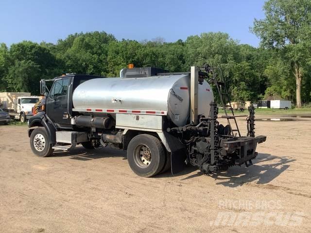 Sterling L8500 Бетономішалки (Автобетонозмішувачі)