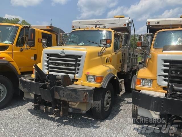 Sterling L8500 Самоскиди
