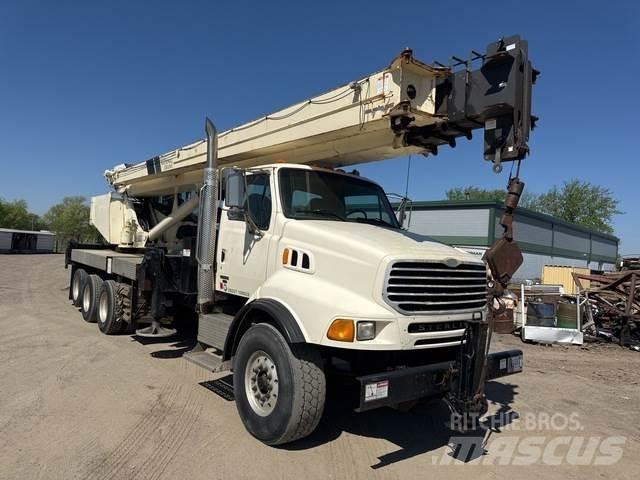 Sterling L9500 Вантажівки / спеціальні