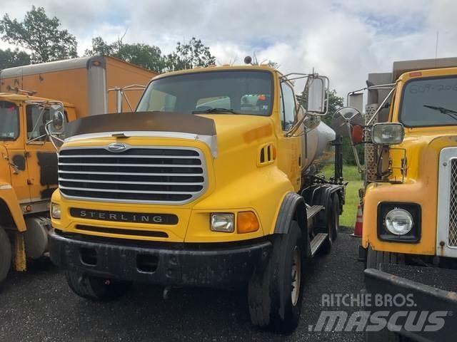 Sterling L9500 Розсіювачі солі та піску