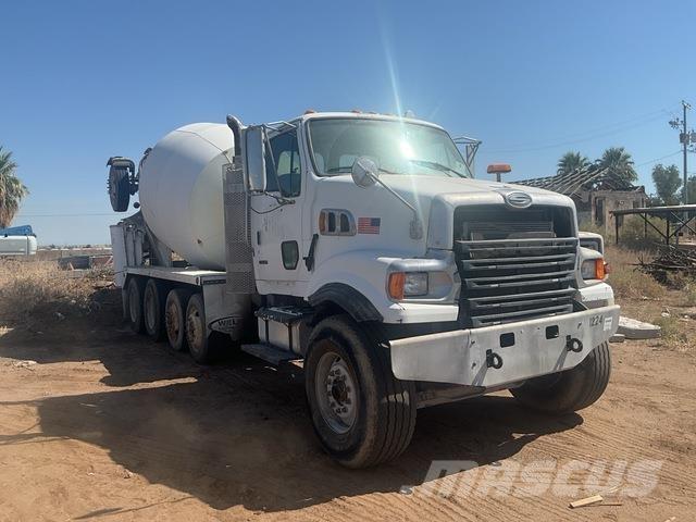 Sterling L9500 Вантажівки / спеціальні