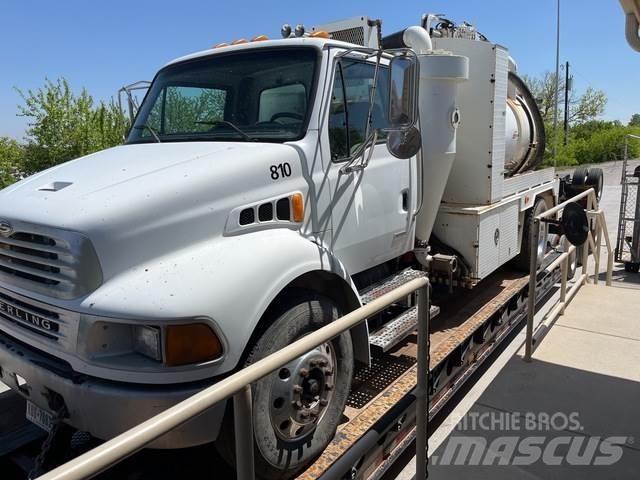 Sterling M7500 Комбі/Вакуумні вантажівки