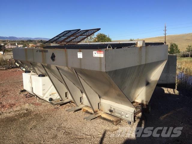 Swenson  Розсіювачі солі та піску